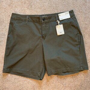 NWT a.n.a. Dark Olive Green 7" Twill Chino Cotton Denim Shorts 14
